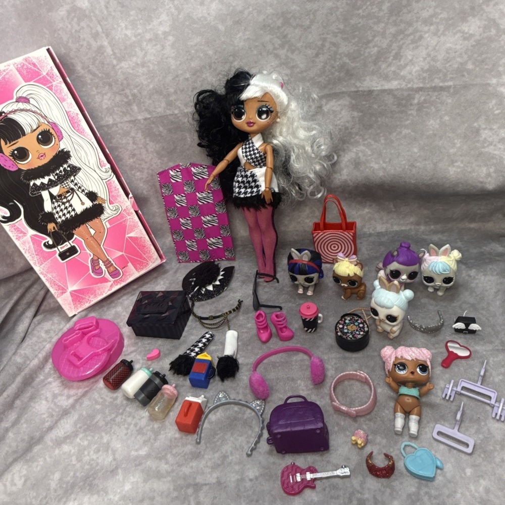 LOL SURPRISE OMG Winter Disco Doll DOLLIE a Mini Doll & Pets,‎ Accessories Lot